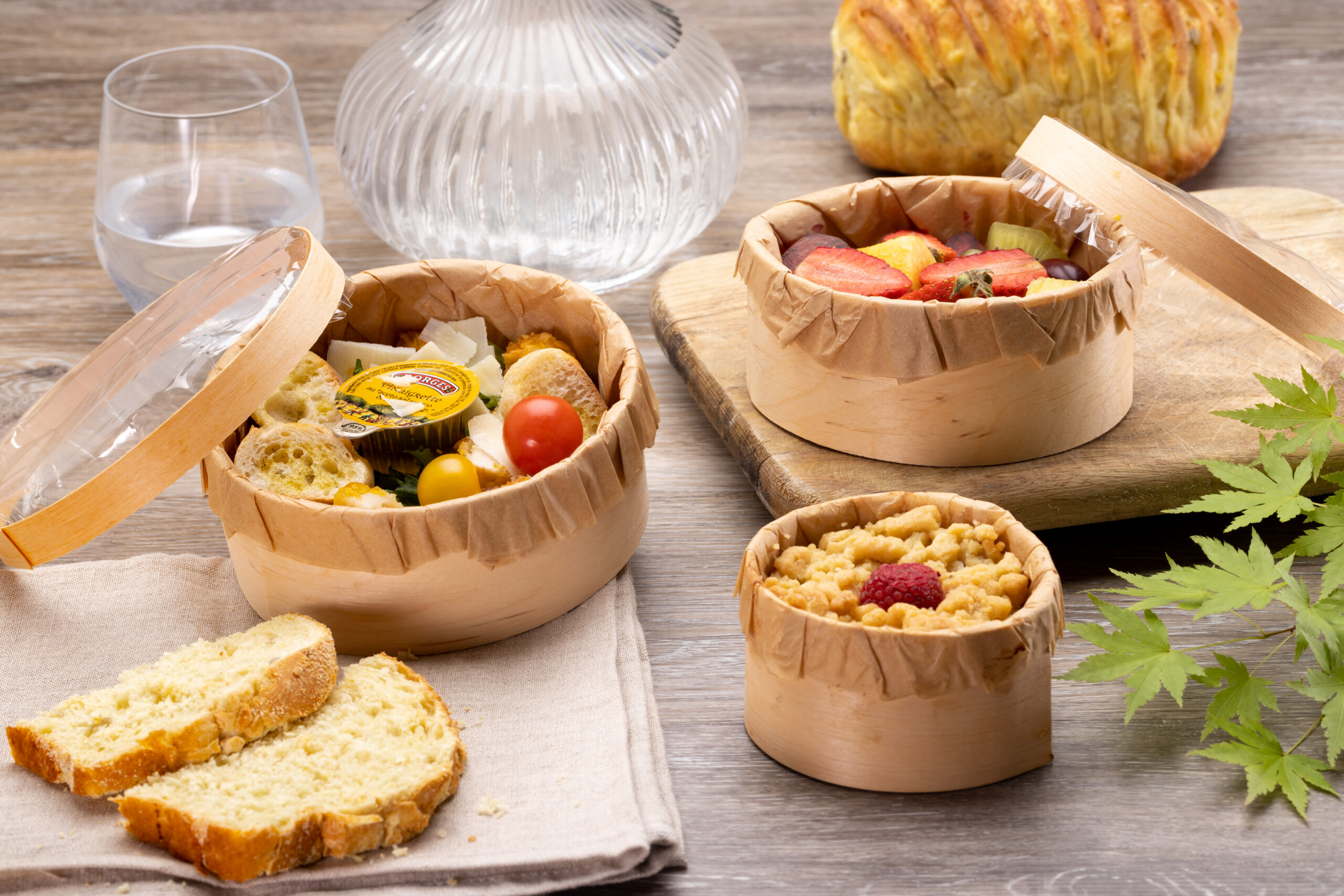 Salads/ risotto and mushrooms in a to go box